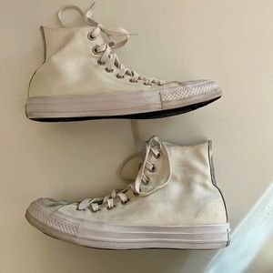 Holographic white converse